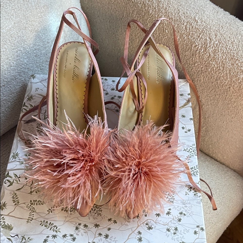 ANTONIO MELANI Blush Feathered Heels